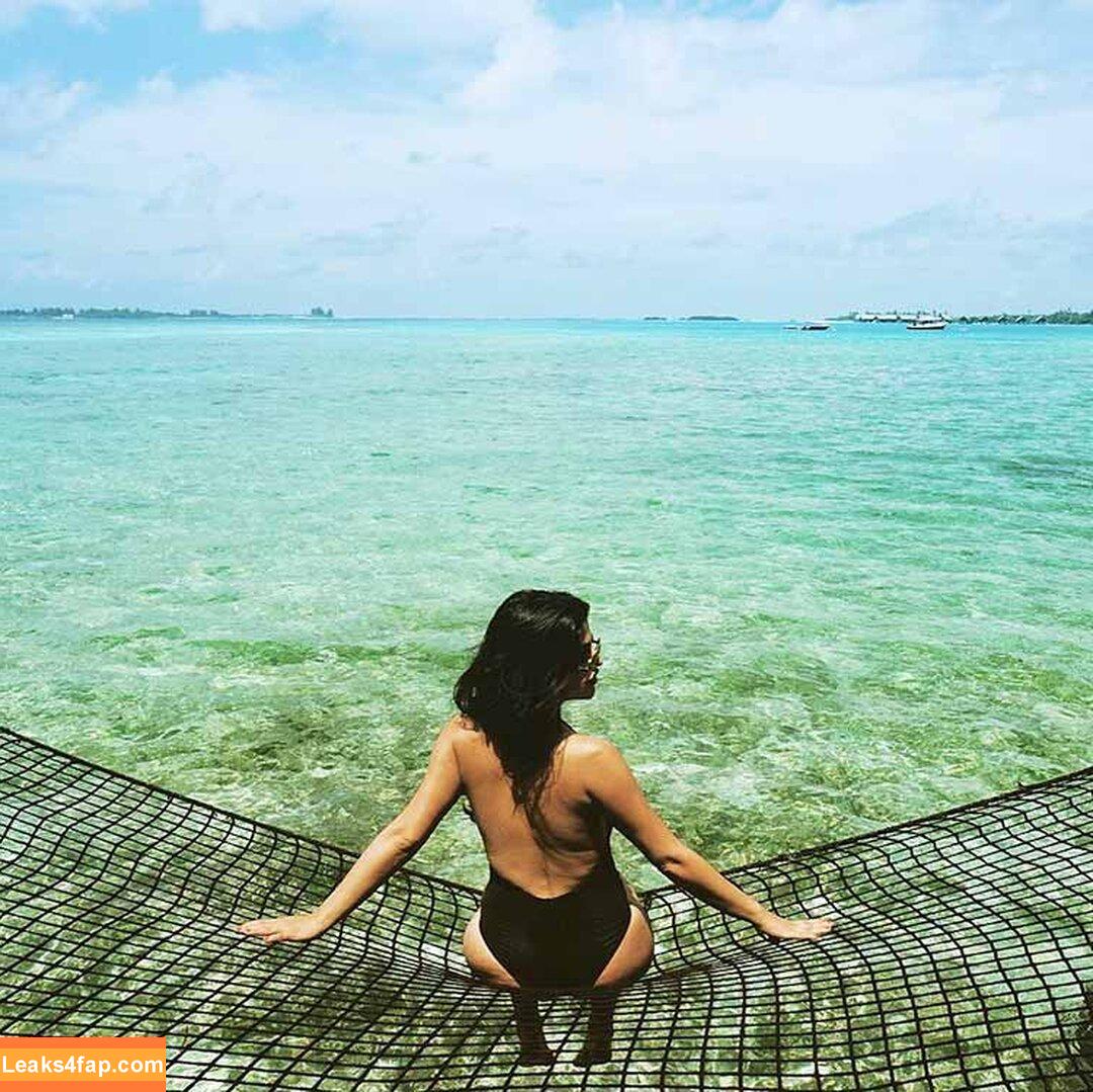 Shenaz Treasury /  слитое фото фото #0005