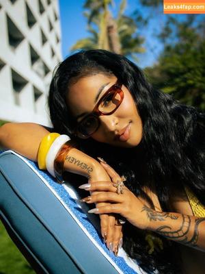 Shenseea photo #0240