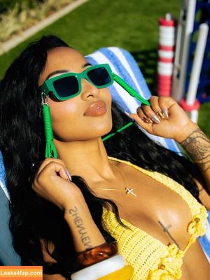 Shenseea photo #0242