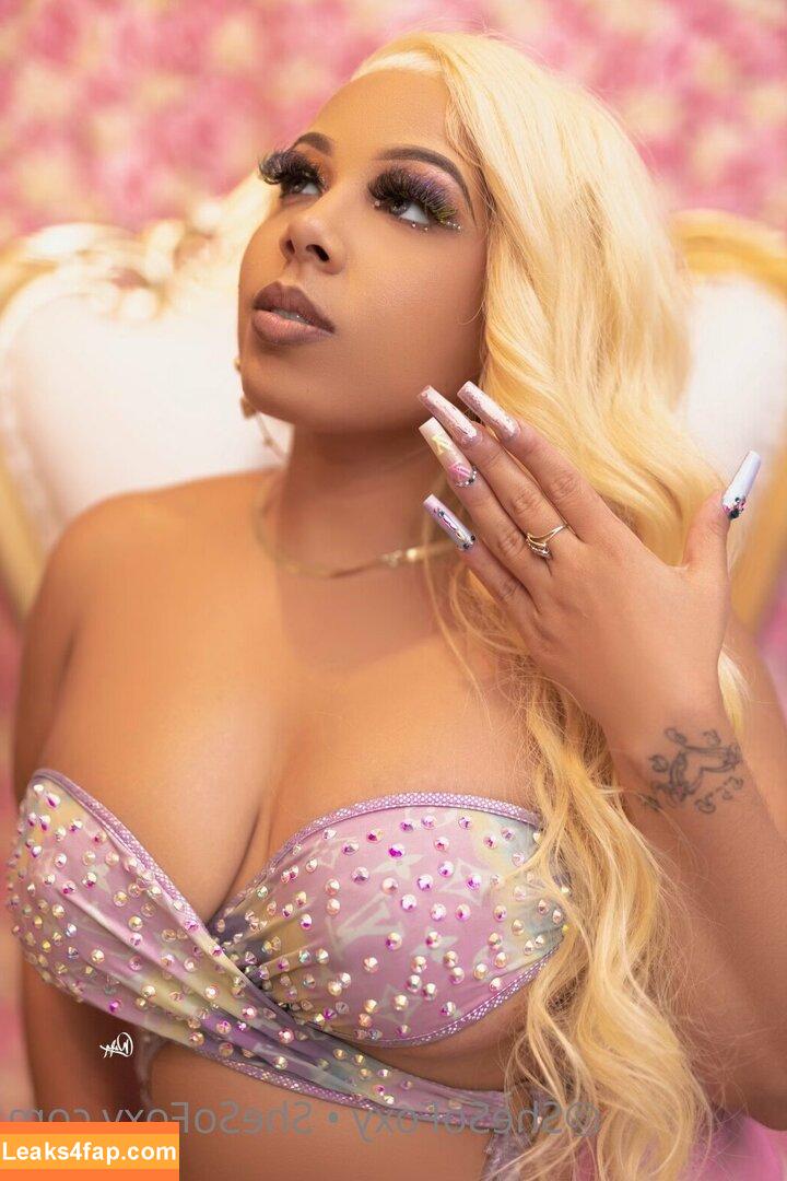 shesofoxyfree / shesfree_ leaked photo photo #0016