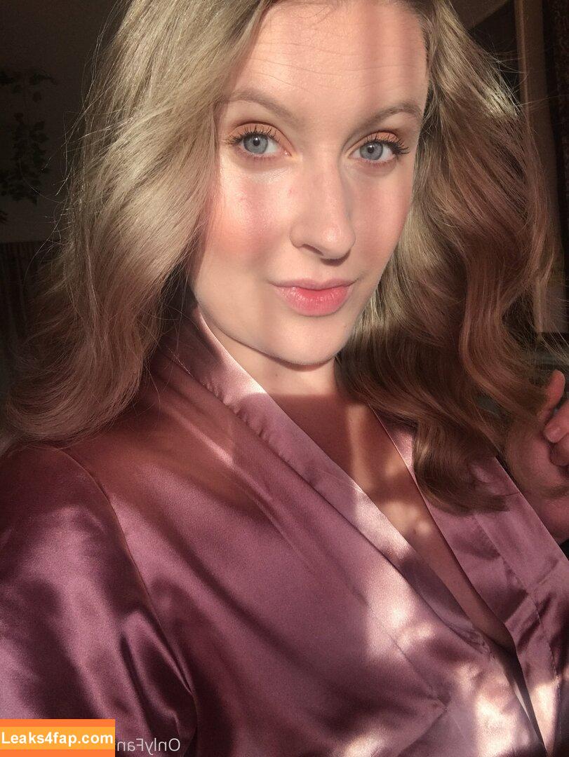 shesrad / shesrad_ leaked photo photo #0022