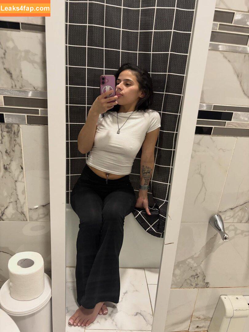 shexbeautiful / keepingupwith_ninnie leaked photo photo #0004