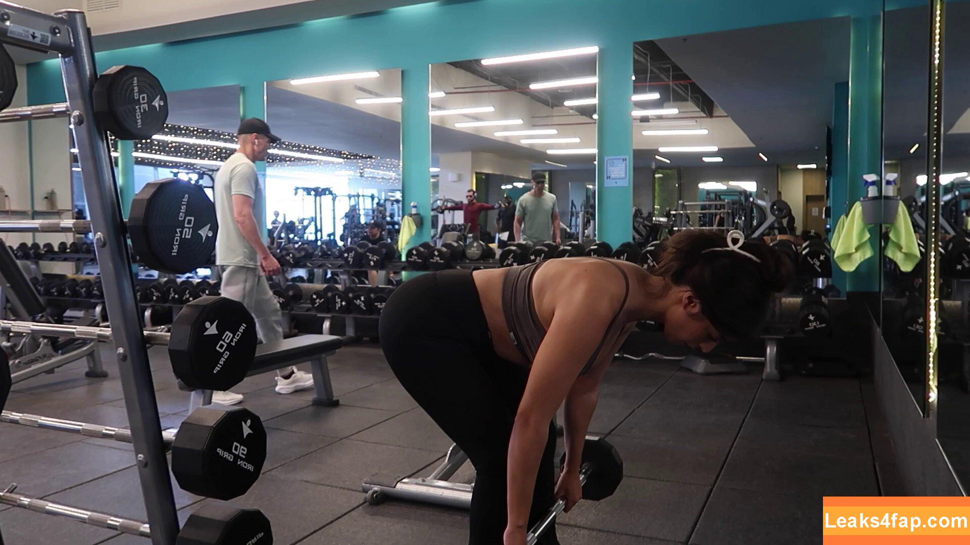 Shirin Azami / shirinazamii слитое фото фото #0894