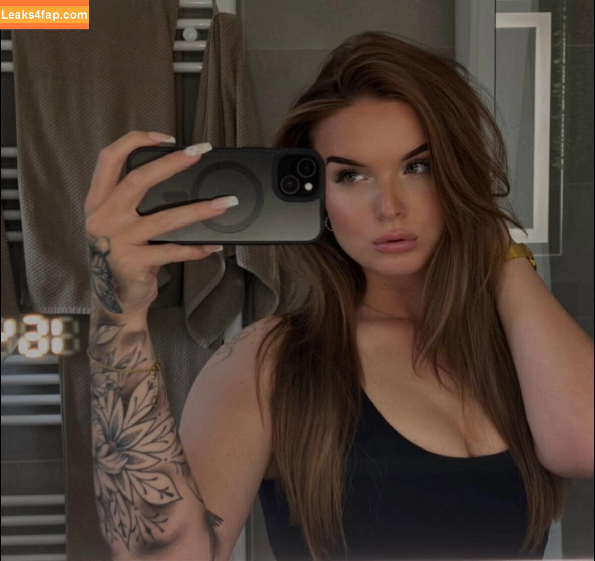 Shirley.Ptzr leaked photo photo #0024