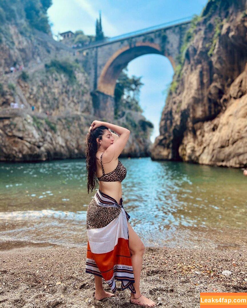 Shivaleeka Oberoi / shivaleekaoberoi leaked photo photo #0002