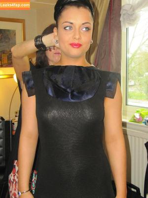 Shona Mcgarty photo #0004