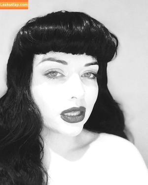 Shona Mcgarty photo #0067