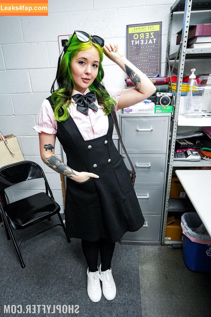 Shoplyfter /  leaked photo photo #0178