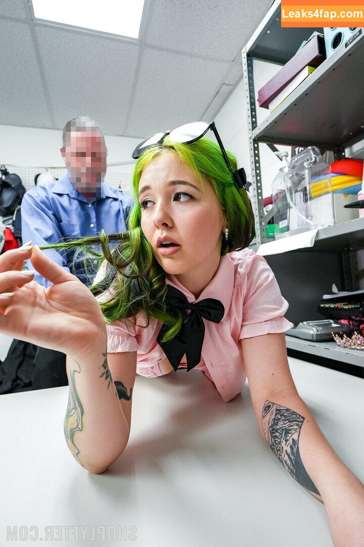 Shoplyfter /  leaked photo photo #0188