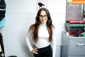 Shoplyfter photo #0153