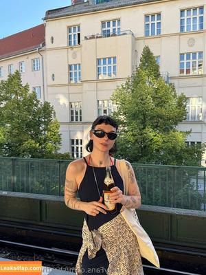 shorthairednataly photo #0059