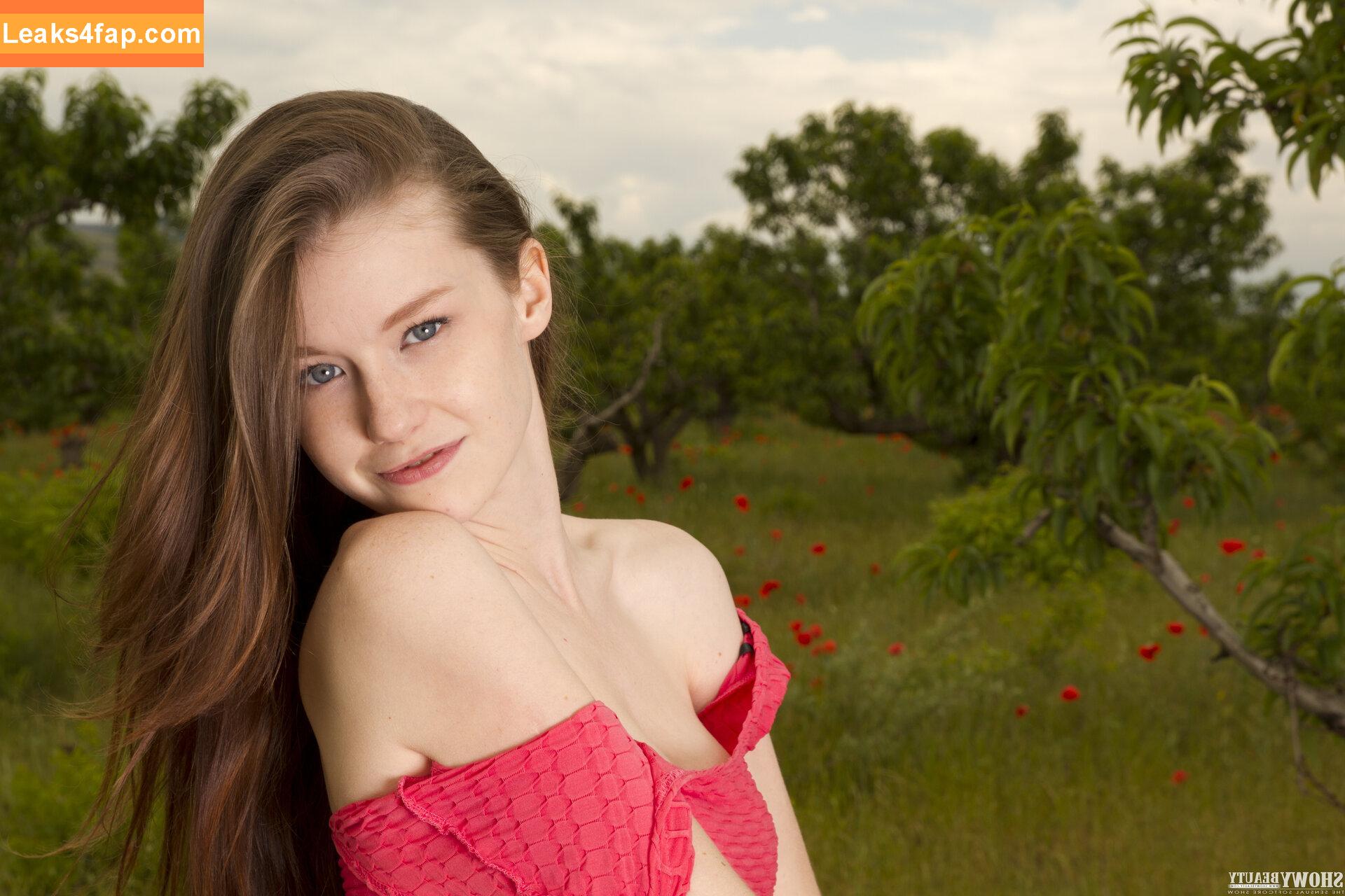 ShowyBeauty / heidi_rom / showbeautyofficial leaked photo photo #0333