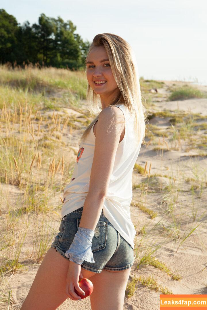 ShowyBeauty / heidi_rom / showbeautyofficial leaked photo photo #0560