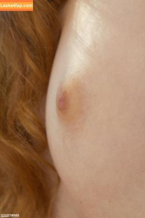 ShowyBeauty photo #0101