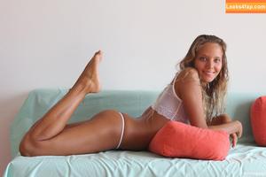 ShowyBeauty photo #0134