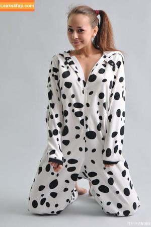 ShowyBeauty photo #0435