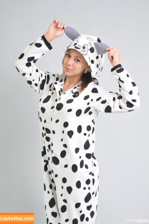 ShowyBeauty photo #0449