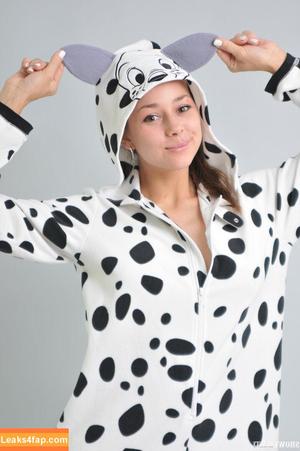 ShowyBeauty photo #0454