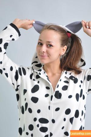 ShowyBeauty photo #0457