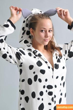 ShowyBeauty photo #0475