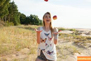 ShowyBeauty photo #0558