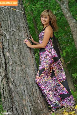 ShowyBeauty photo #0872