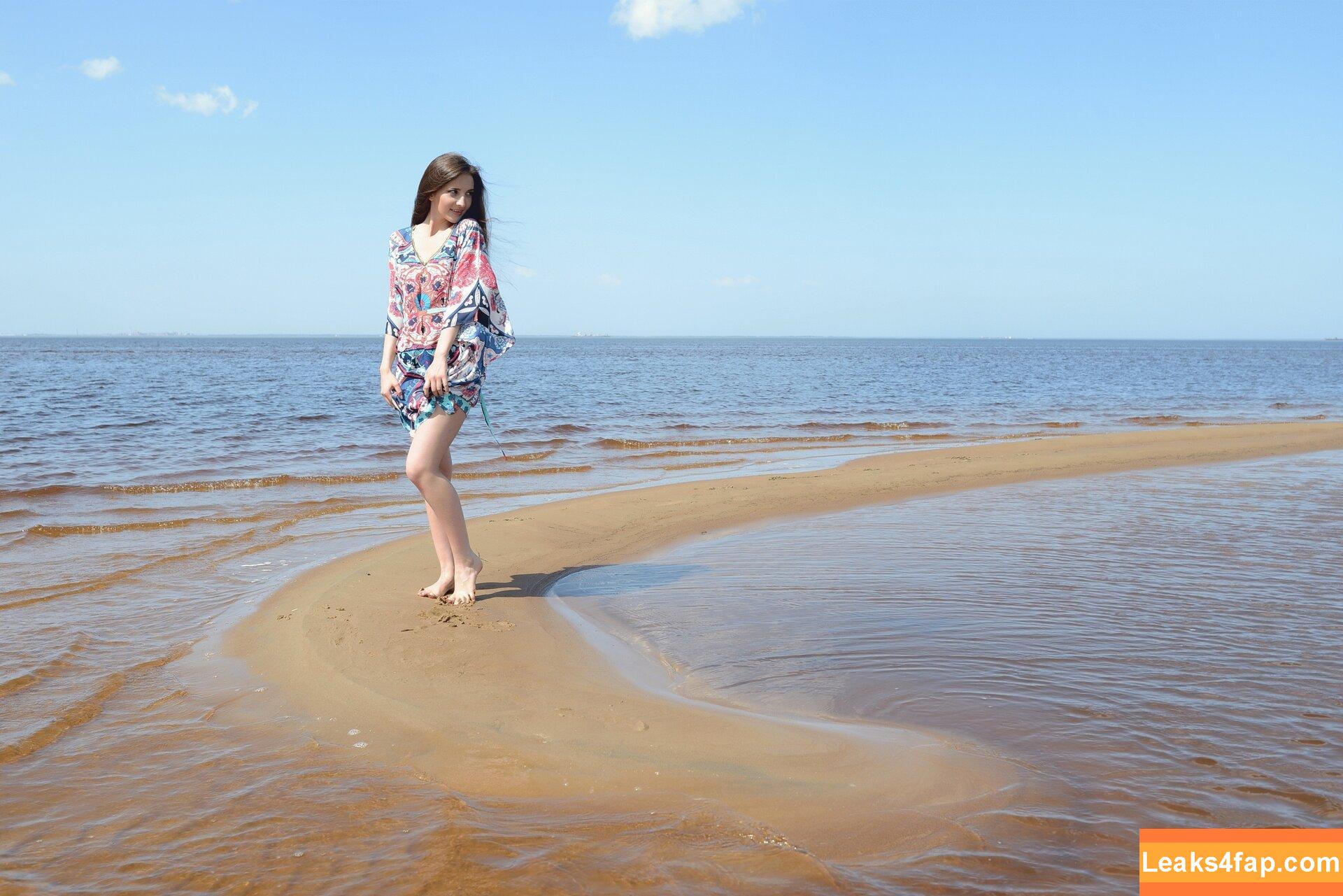 ShowyBeauty / heidi_rom / showbeautyofficial leaked photo photo #1023