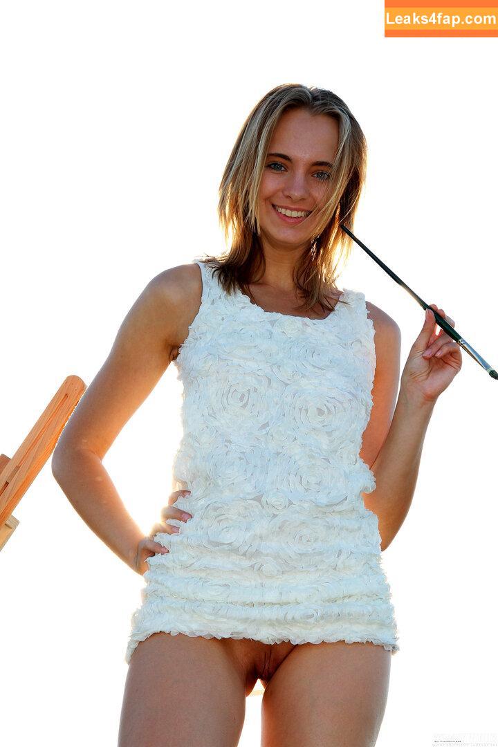 ShowyBeauty / heidi_rom / showbeautyofficial leaked photo photo #1370