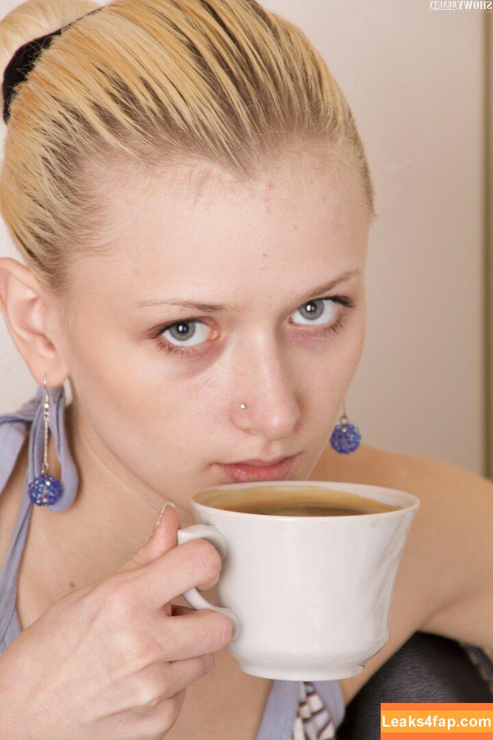 ShowyBeauty / heidi_rom / showbeautyofficial leaked photo photo #1573