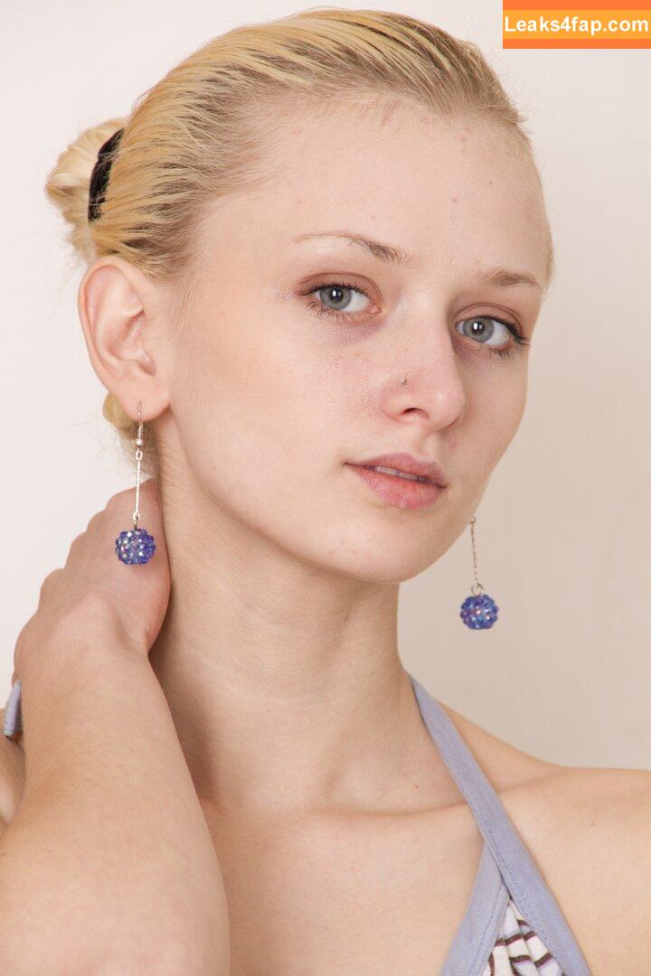 ShowyBeauty / heidi_rom / showbeautyofficial слитое фото фото #1593