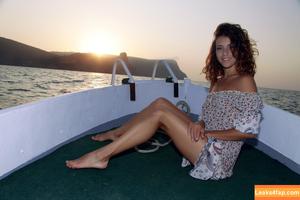 ShowyBeauty photo #1637