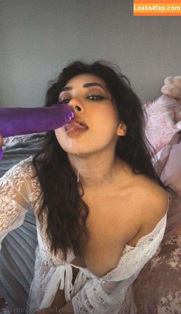 shyrye / Riley Moon / marsattaxx / ryemoon_ / sydneyvixxen / thatmarschick leaked photo photo #0002