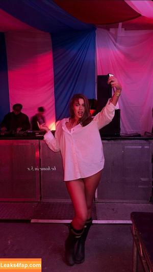 Sian Owen photo #0183