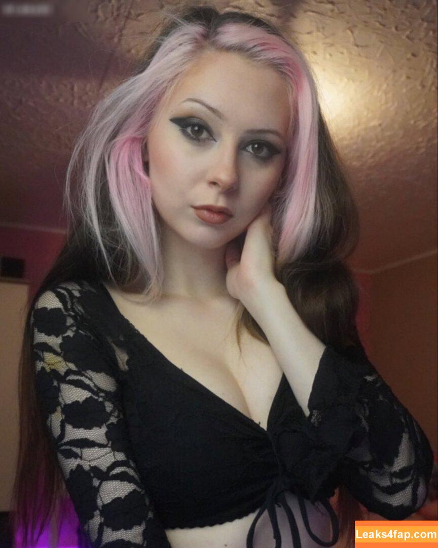 sickEmoAngel / ilovebitterlife leaked photo photo #0012