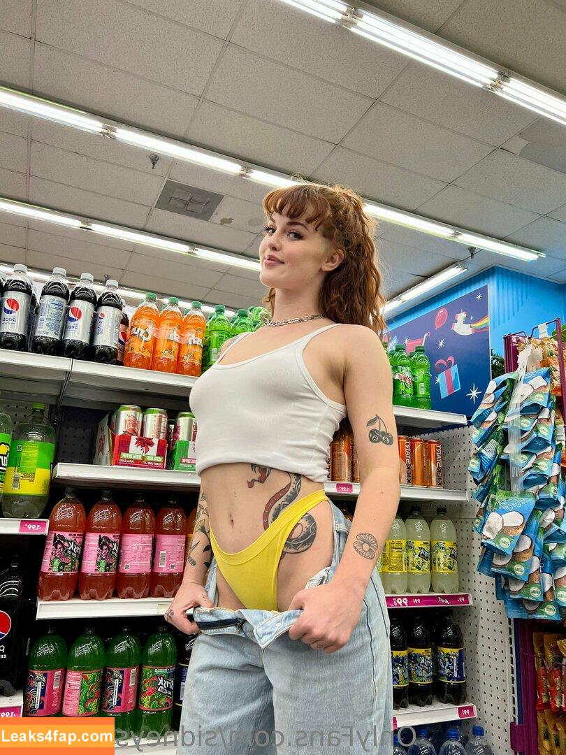 sidneysummers / Sidneysummers.x / sidney_babygirl leaked photo photo #0128