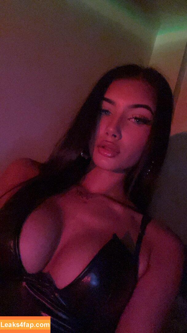 sie.rx / siesie_rxo leaked photo photo #0003