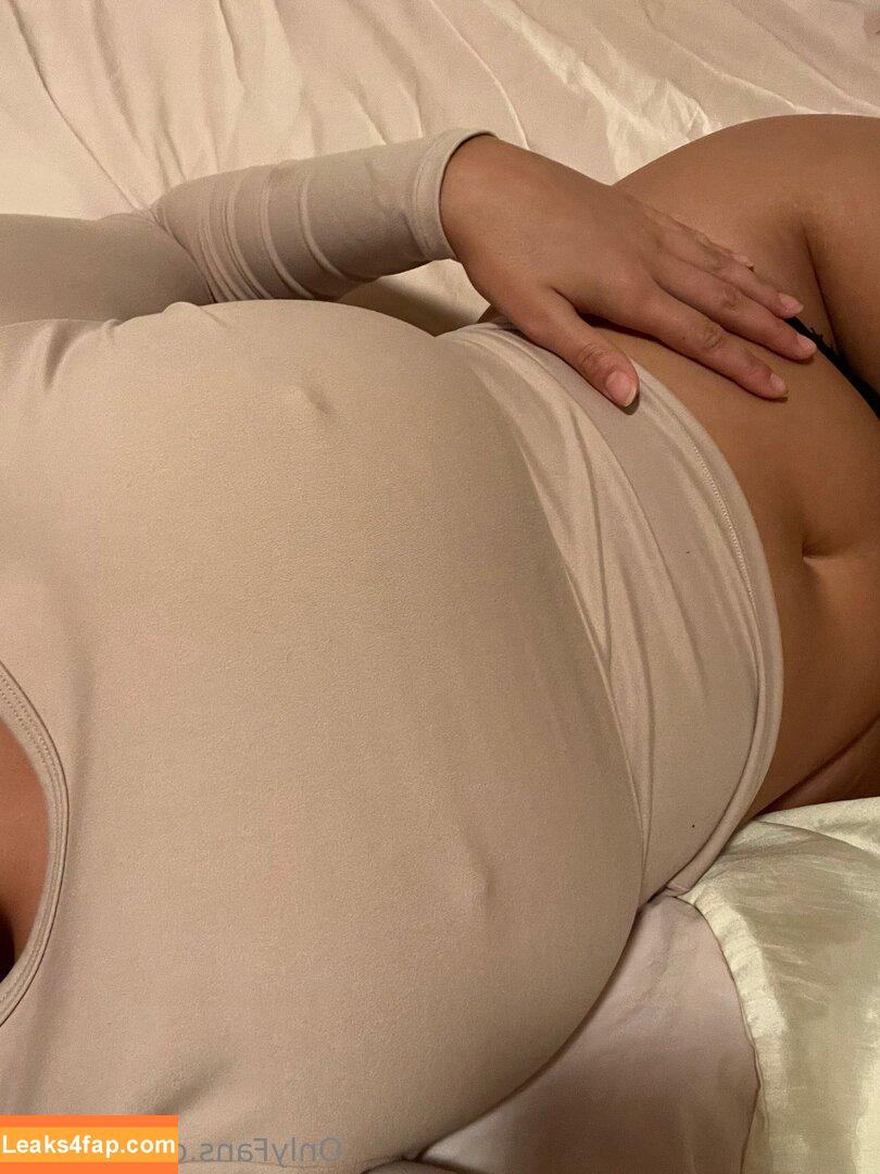 Sieena / siennamaegomez leaked photo photo #0055