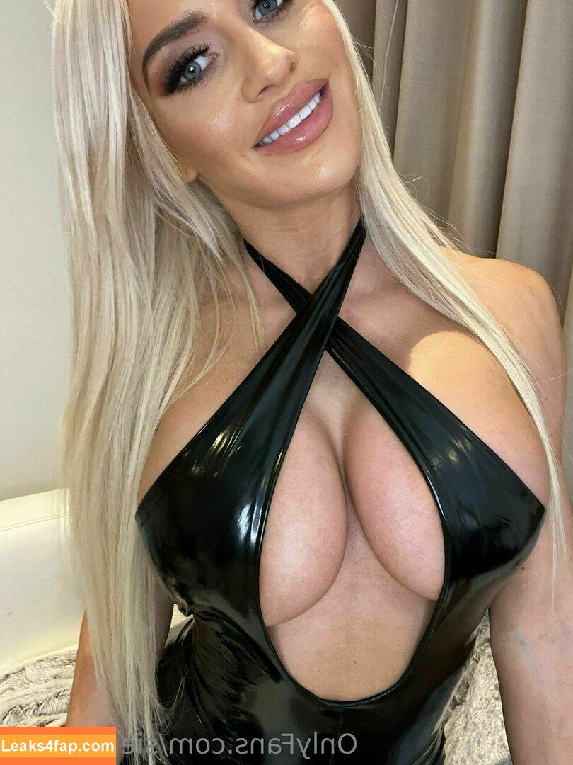 Sienna Day / Allysin Kay / adayinsienna / https: / siennamaegomez leaked photo photo #0113