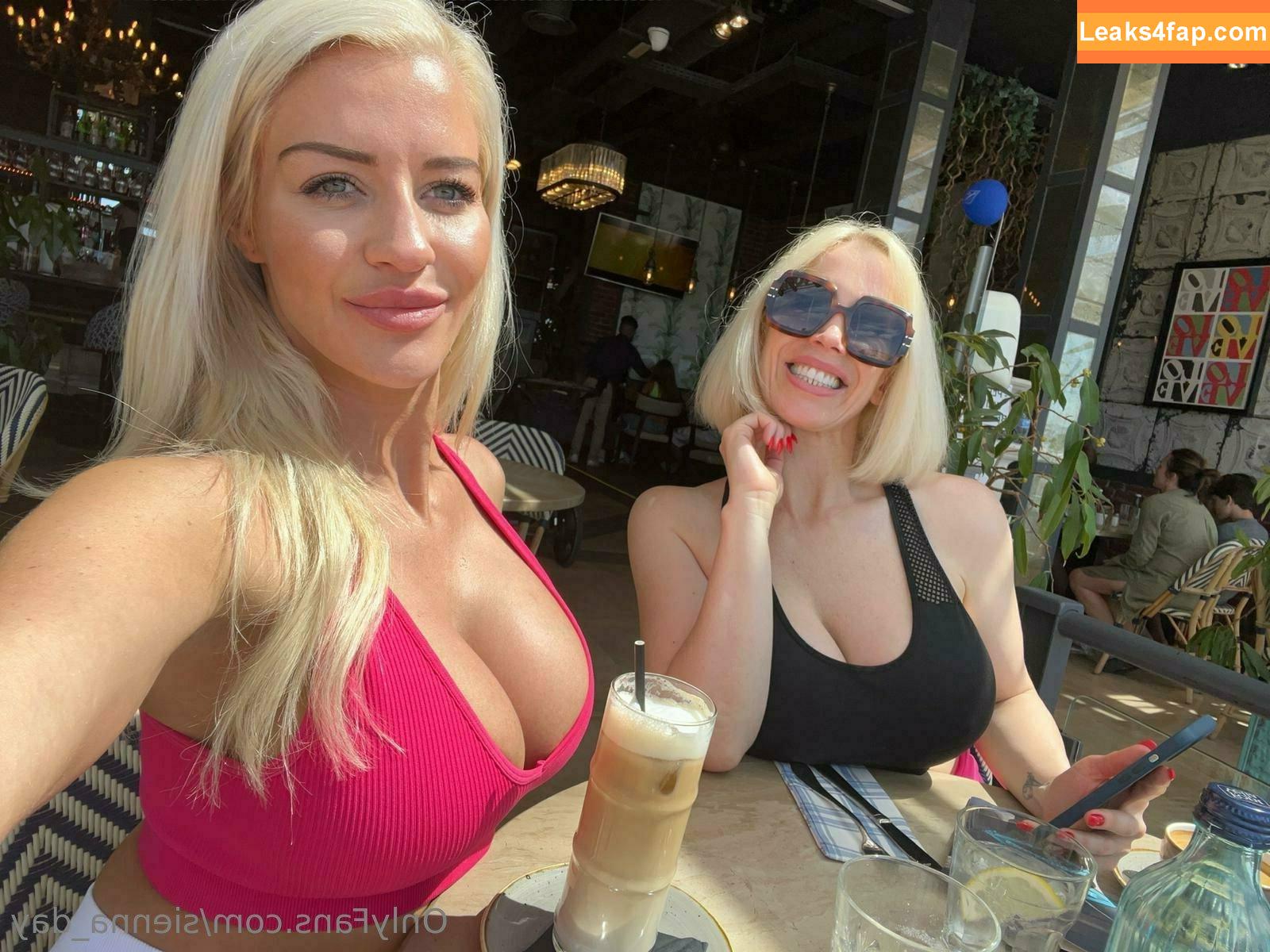 Sienna Day / Allysin Kay / adayinsienna / https: / siennamaegomez leaked photo photo #0116