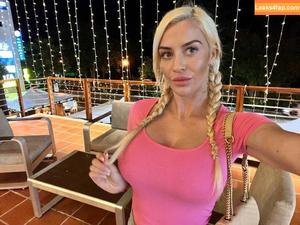 Sienna Day photo #0174