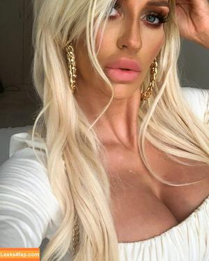 Sienna Day photo #0256