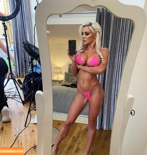 Sienna Day photo #0269