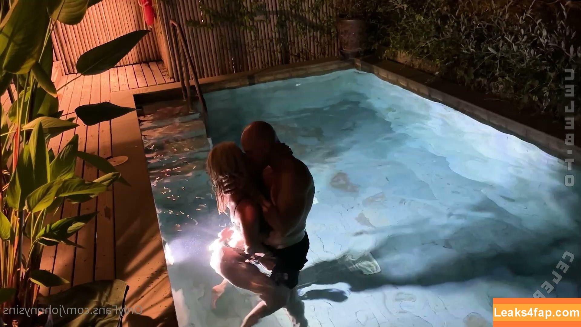 Sienna Day / Allysin Kay / adayinsienna / https: / siennamaegomez leaked photo photo #1030