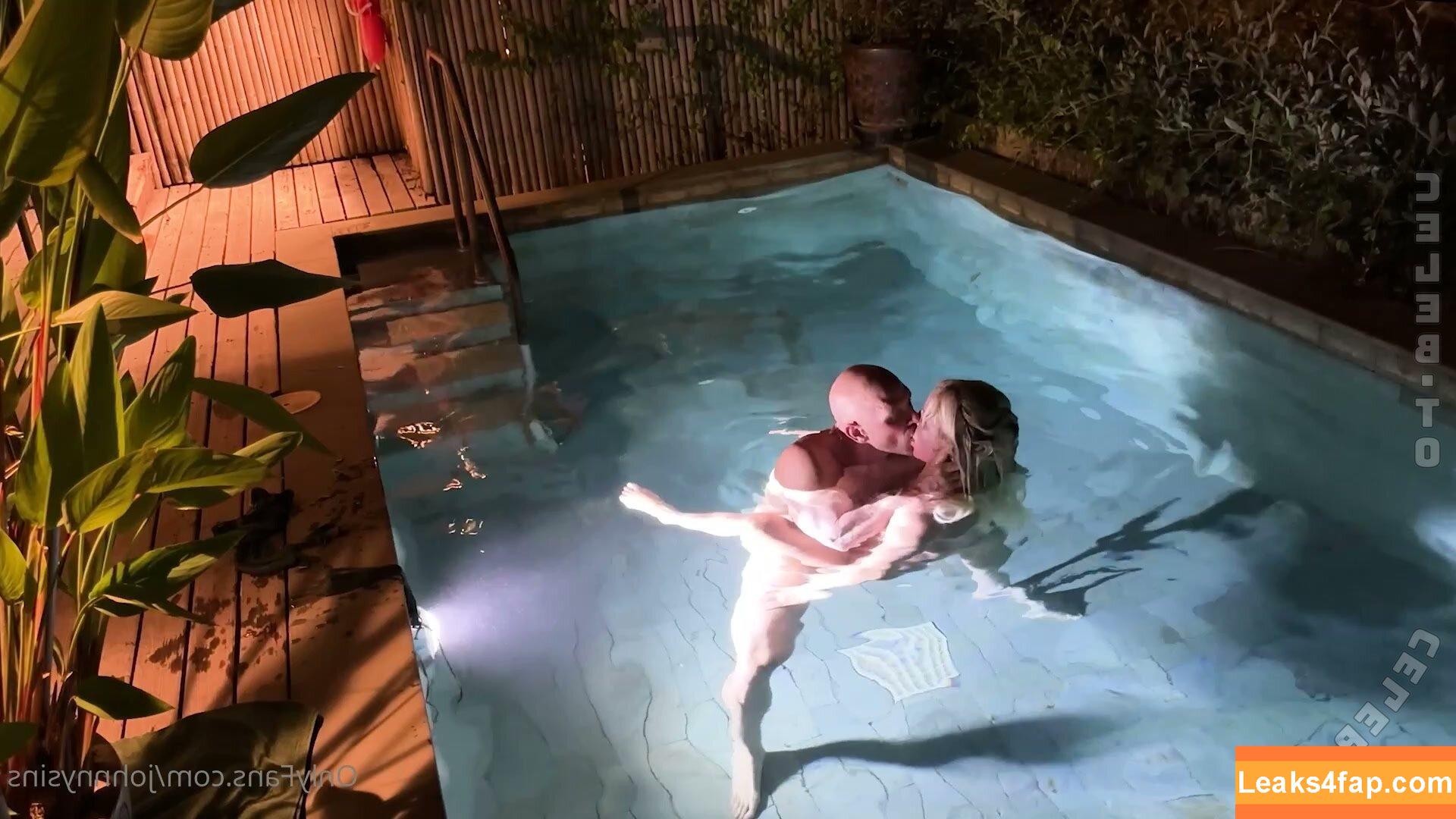 Sienna Day / Allysin Kay / adayinsienna / https: / siennamaegomez leaked photo photo #1039