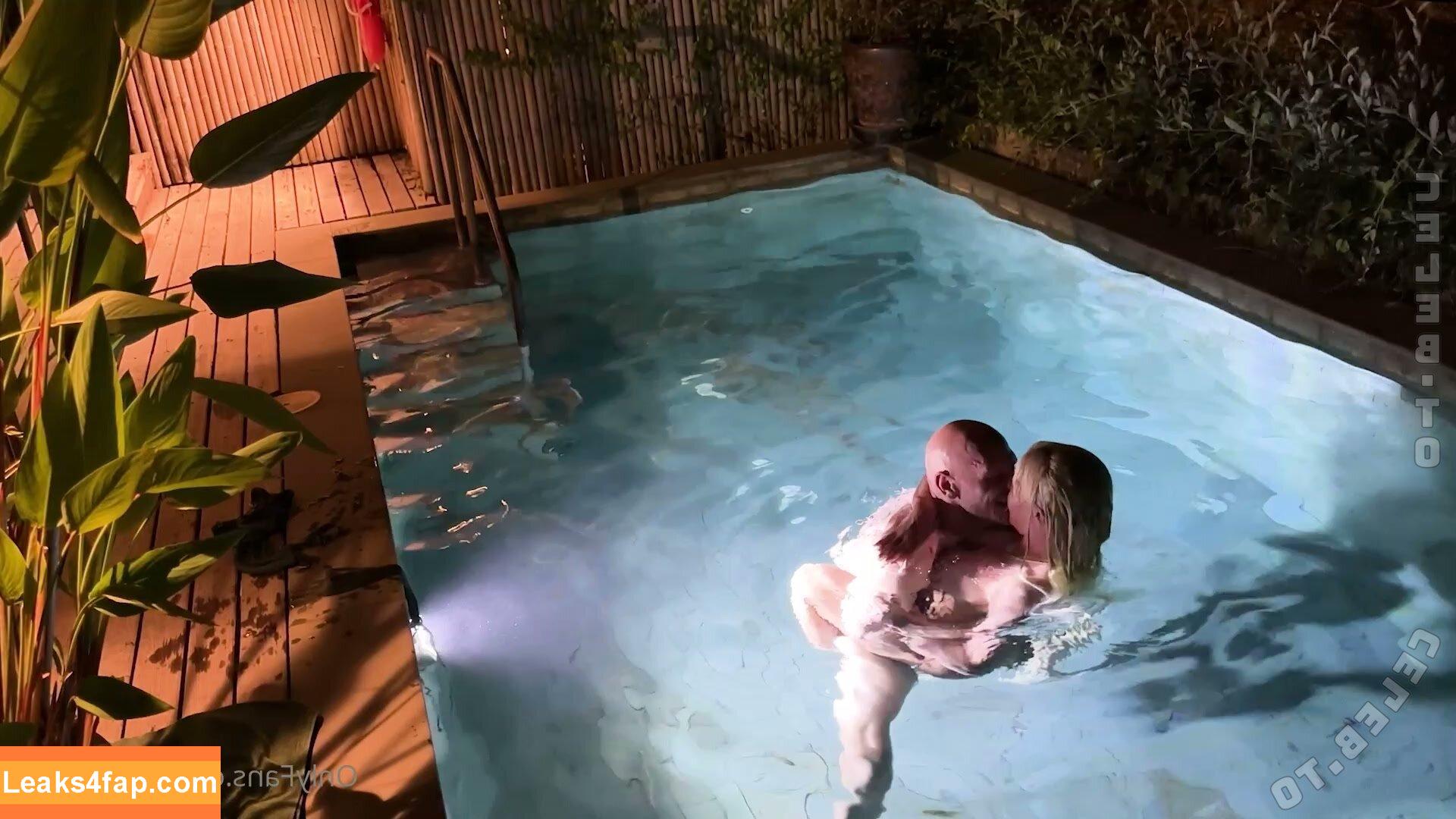 Sienna Day / Allysin Kay / adayinsienna / https: / siennamaegomez leaked photo photo #1040