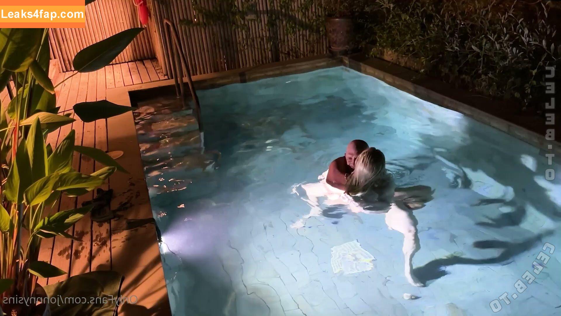 Sienna Day / Allysin Kay / adayinsienna / https: / siennamaegomez leaked photo photo #1043