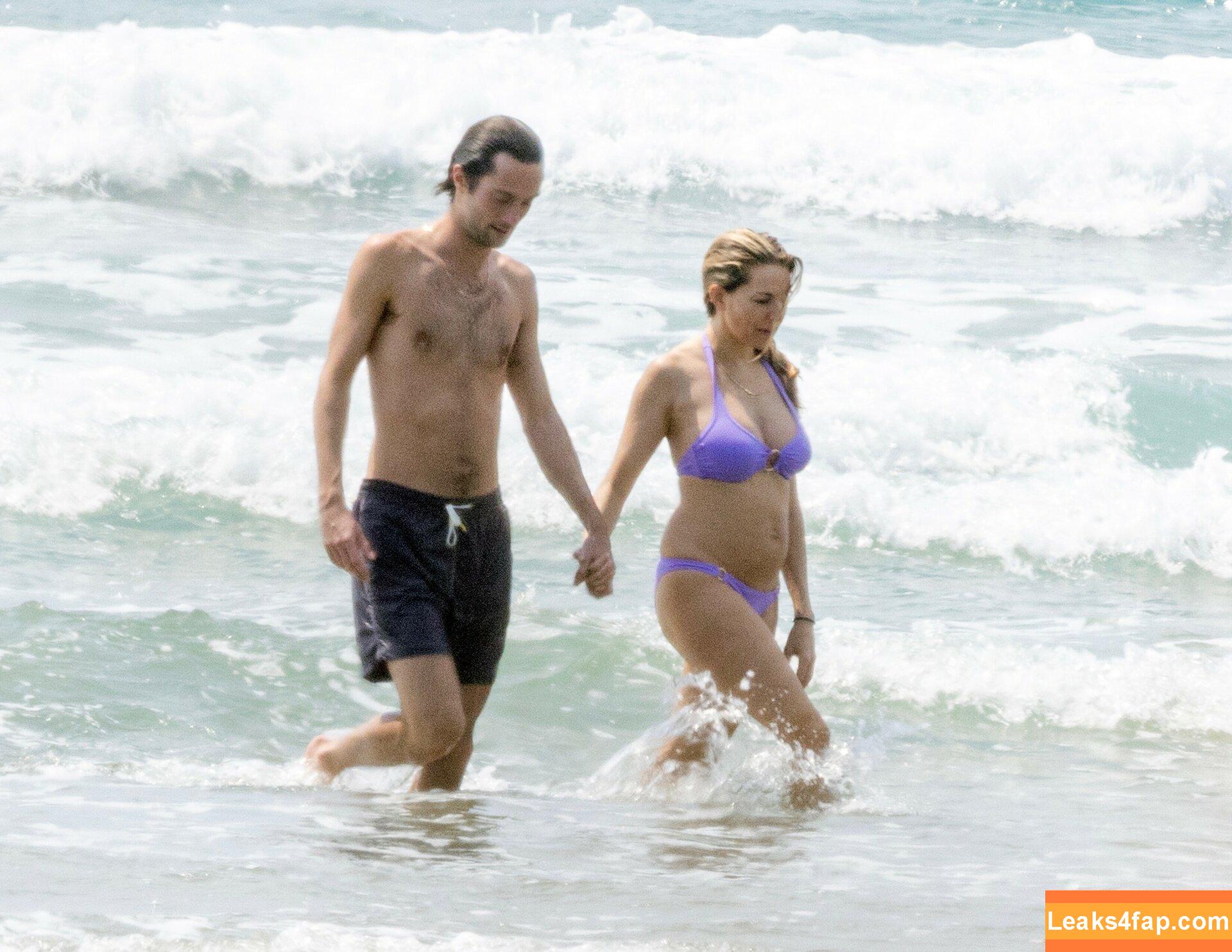 Sienna Miller / siennamillerfree / siennaonline / siennathing leaked photo photo #0098