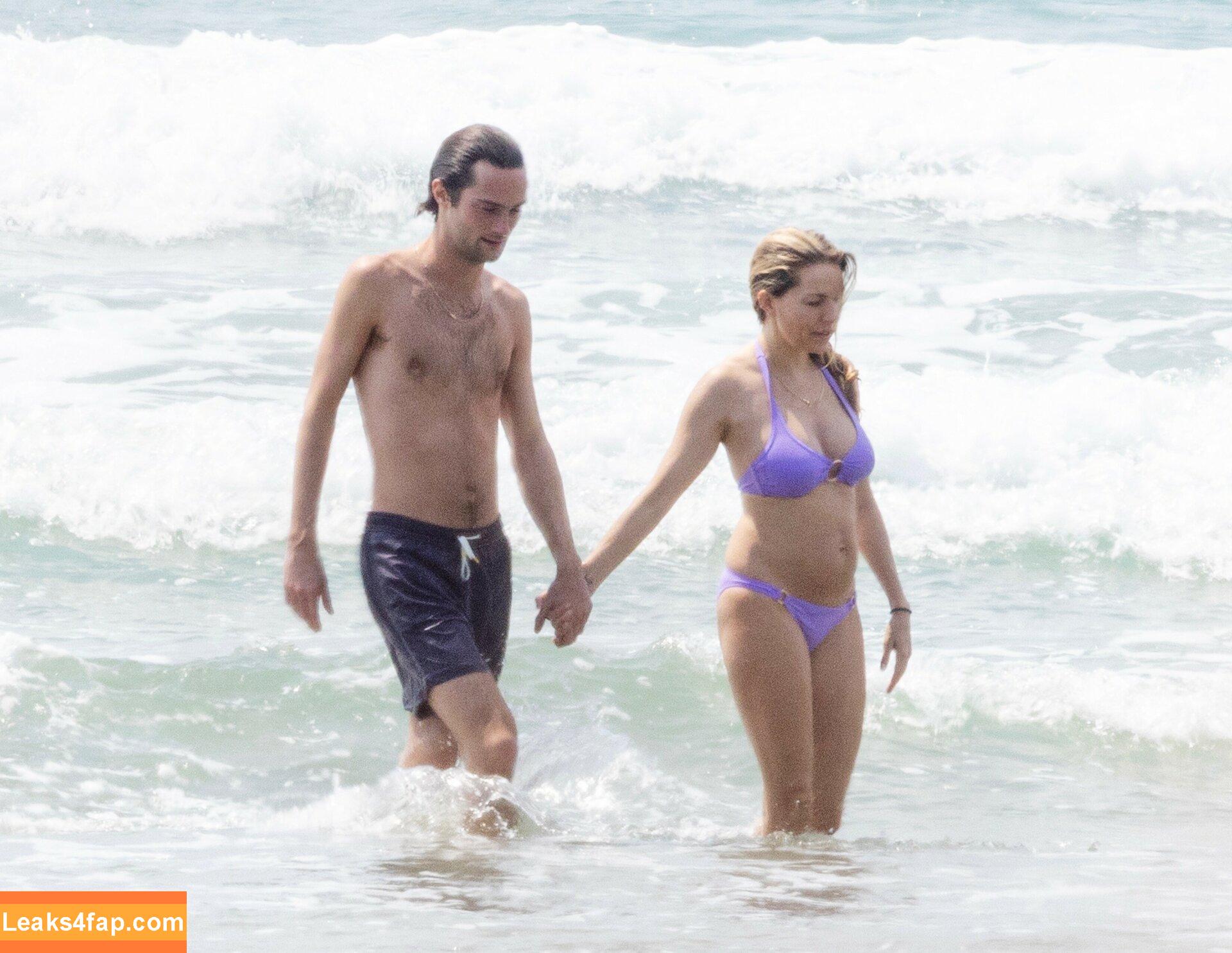 Sienna Miller / siennamillerfree / siennaonline / siennathing leaked photo photo #0099