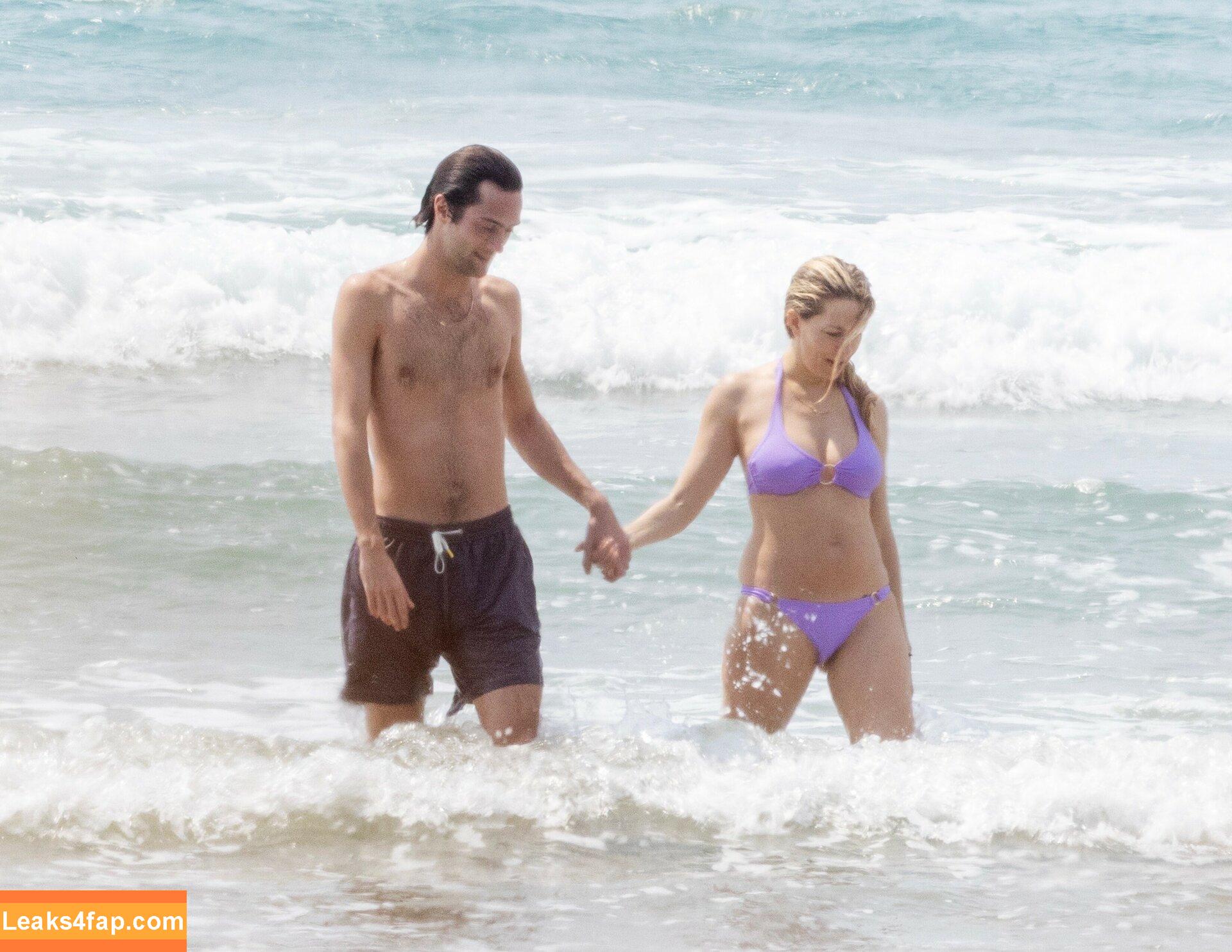 Sienna Miller / siennamillerfree / siennaonline / siennathing leaked photo photo #0103