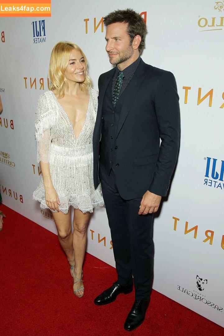 Sienna Miller / siennamillerfree / siennaonline / siennathing leaked photo photo #0143